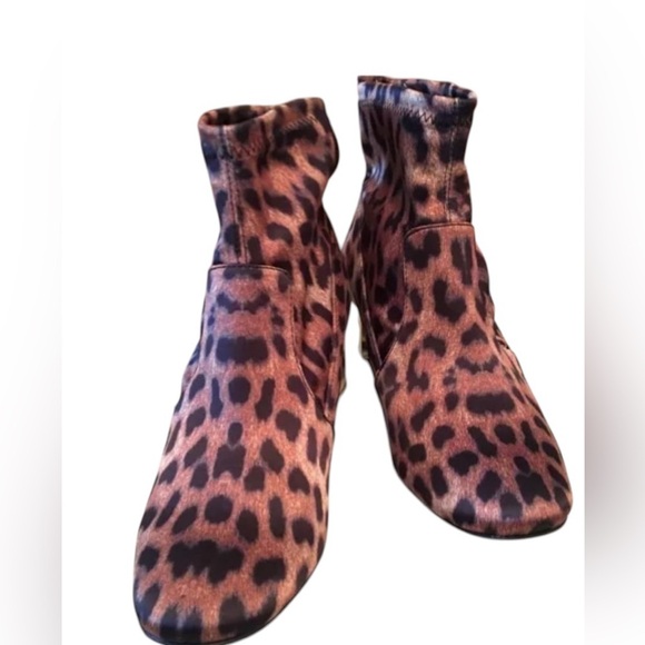 Katy Perry Collections Shoes - Katy Perry The Daina Leopard Stretch Boot 6.5 NWT